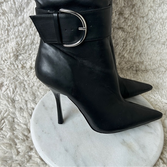 STEVE MADDEN PRIYANKA KNEE BOOTS WITH BUCKLE IN BLACK SIZE 11 - Picture 3 of 7